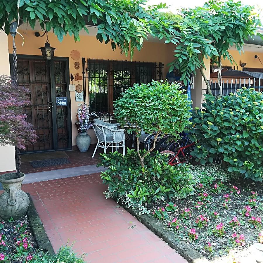 B&B L'Isola Di Casa ブレンバーテ エクステリア 写真