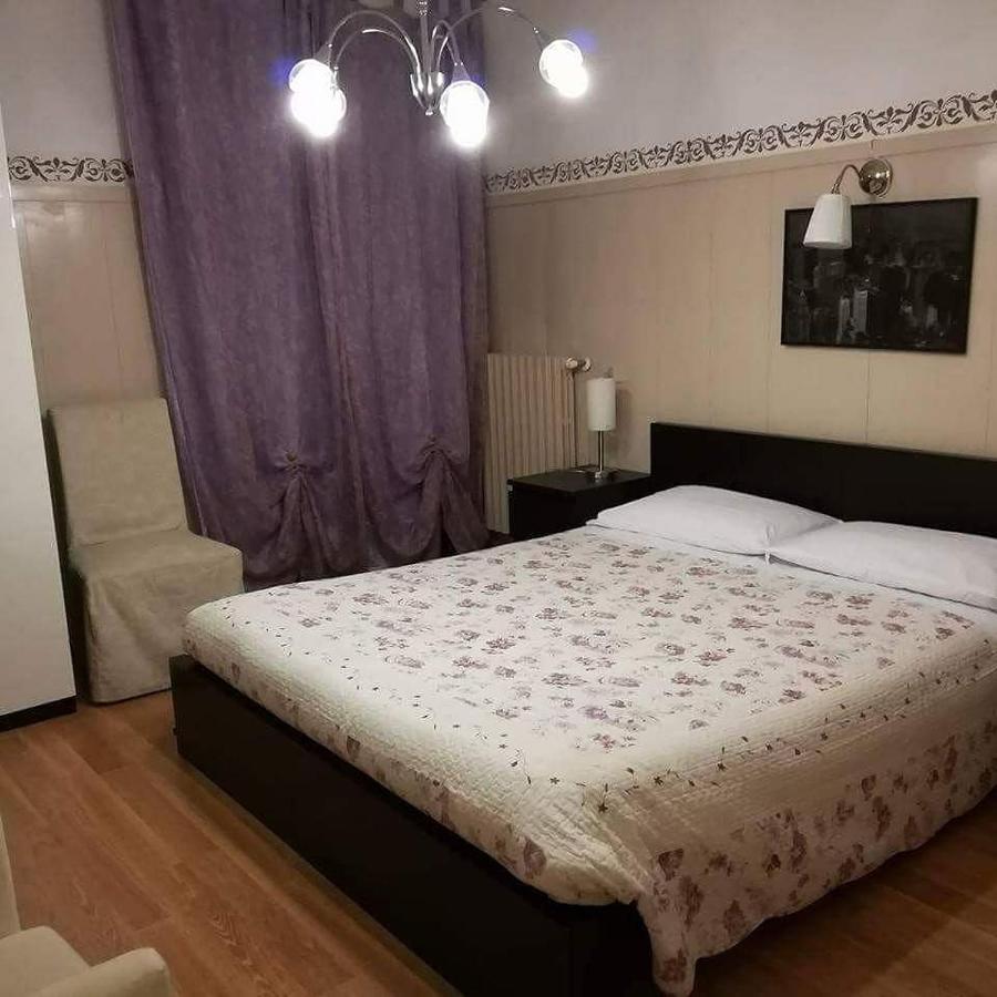 B&B L'Isola Di Casa ブレンバーテ エクステリア 写真
