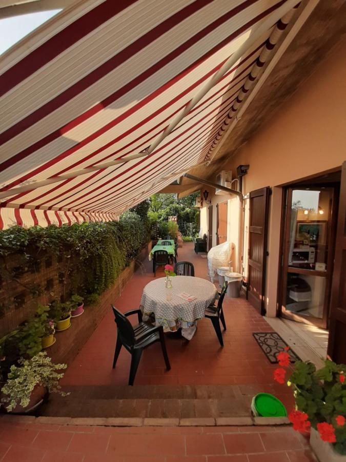 B&B L'Isola Di Casa ブレンバーテ エクステリア 写真
